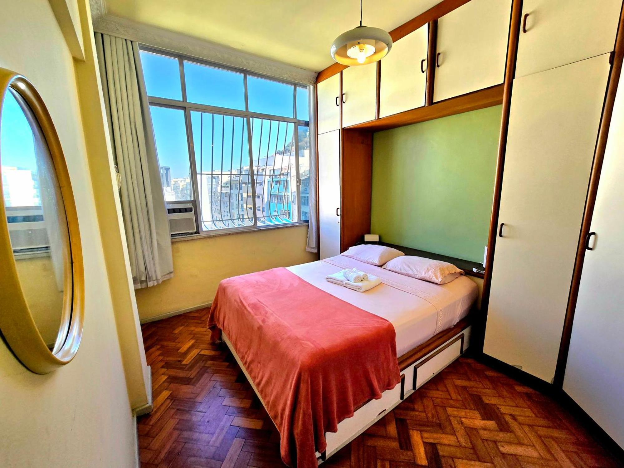 Ocean View Copacabana Apartemen *